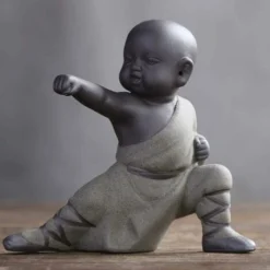 Mini Kung Fu Monk Ornaments Statua Di Buddha Tea Animal Zen Garden Vassoio Da Tè Figurine Per Kung Fu Tea Tray Car Home Office Decoration (Grigio) 13Thirteen -OUTSUN Giardino Negozio 86163307 4